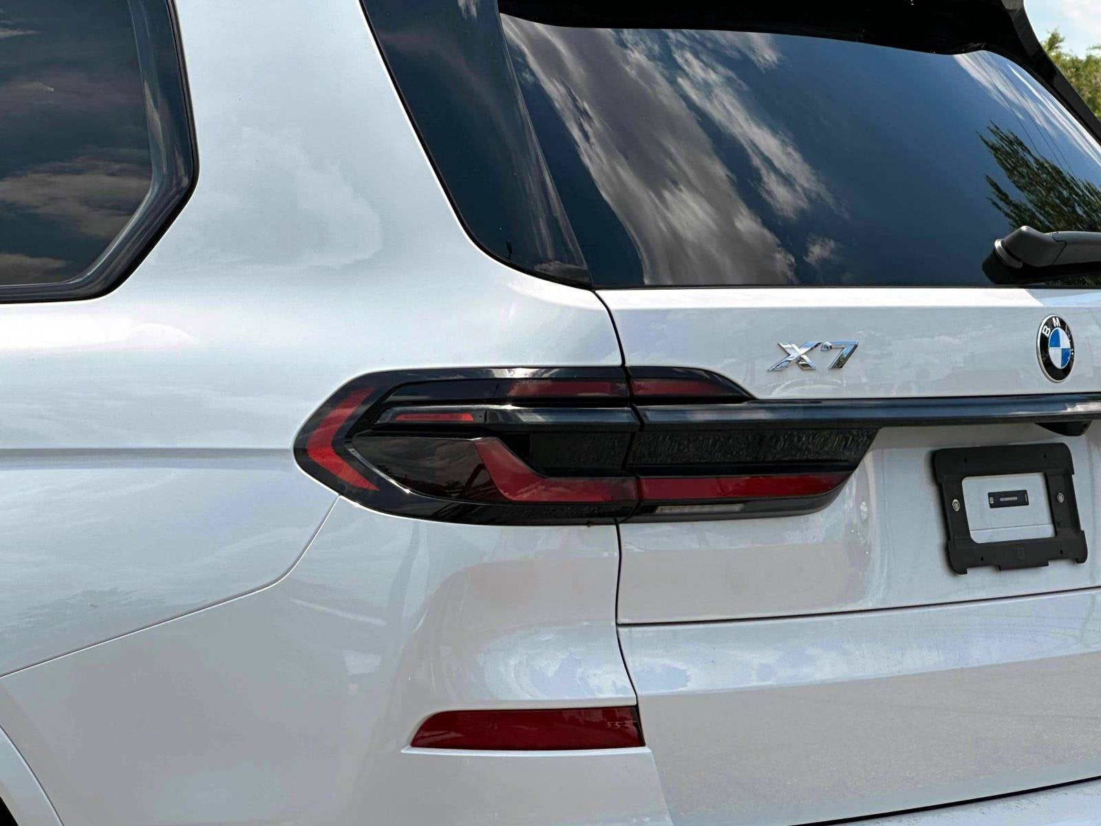 2027 BMW X7 xDrive40i