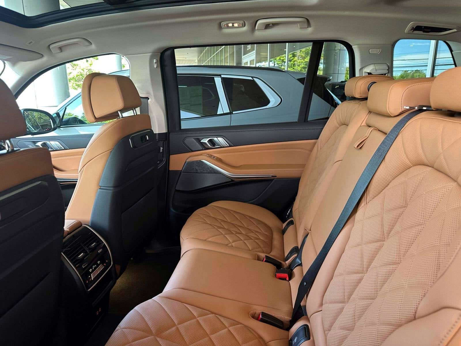 2027 BMW X7 xDrive40i