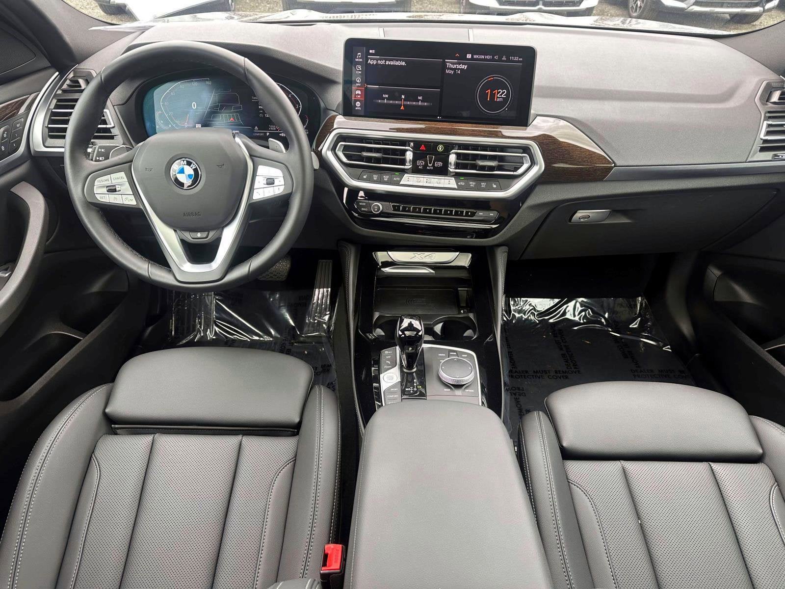 2025 BMW X4 xDrive30i