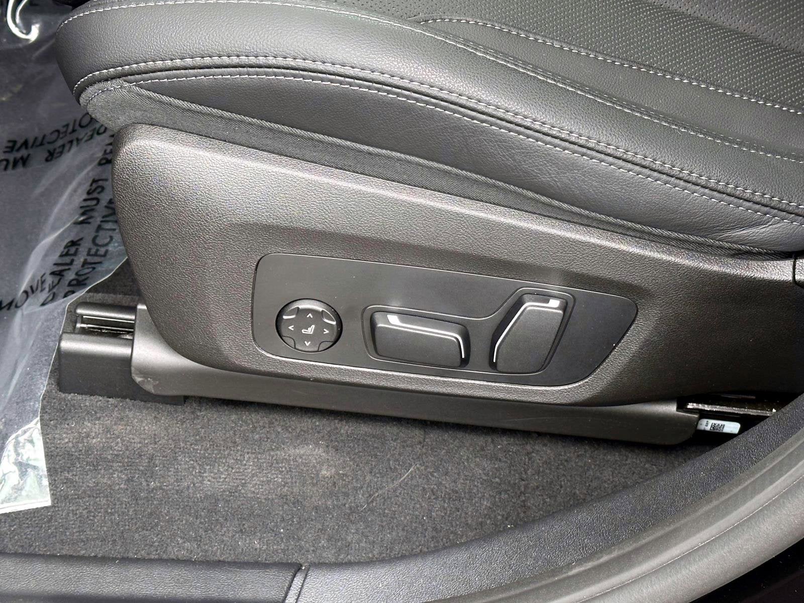 2025 BMW X4 xDrive30i