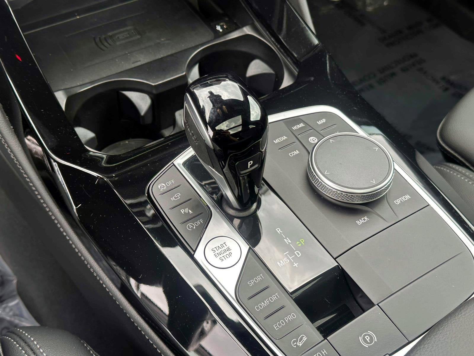 2025 BMW X4 xDrive30i