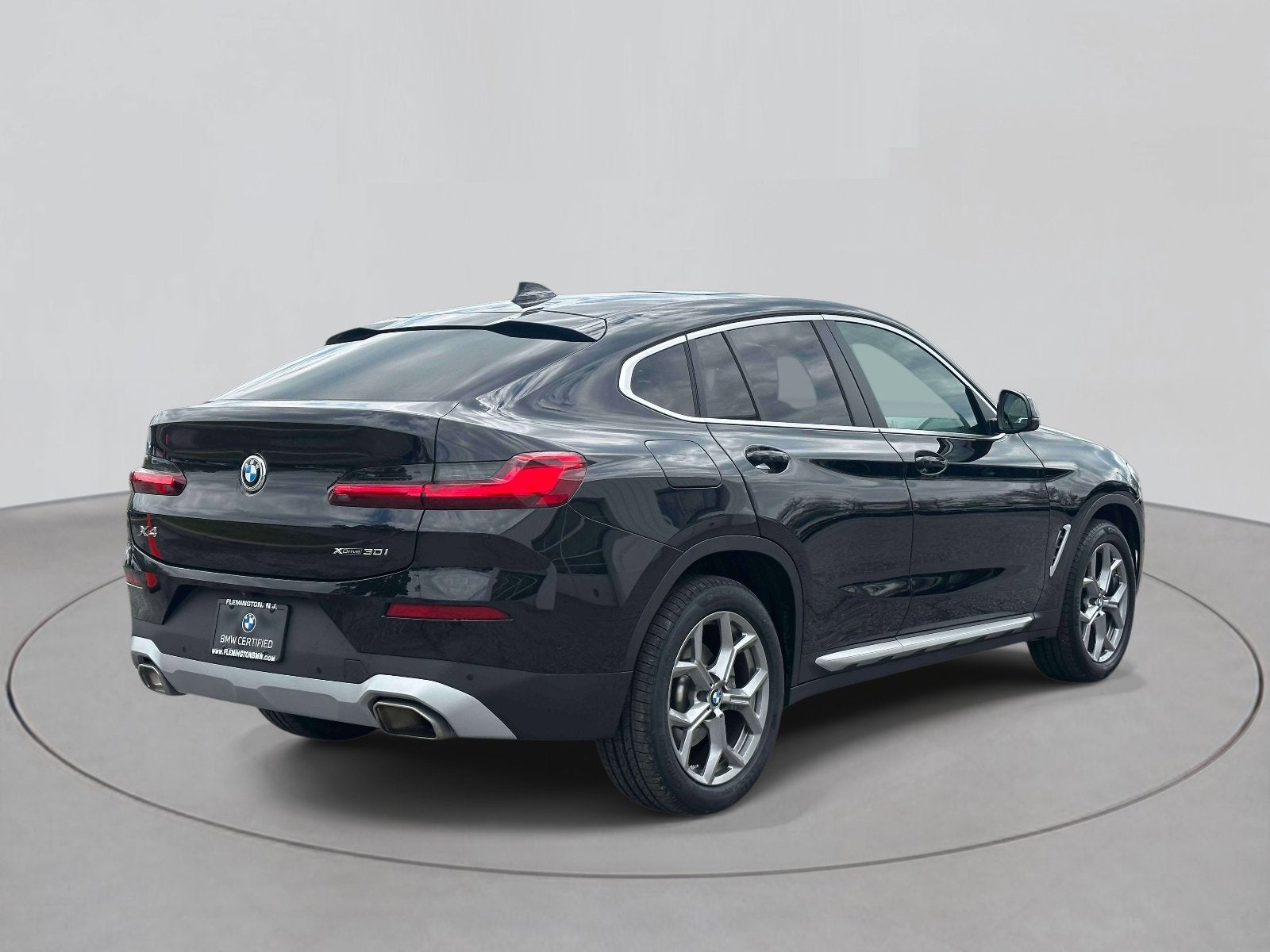 2025 BMW X4 xDrive30i