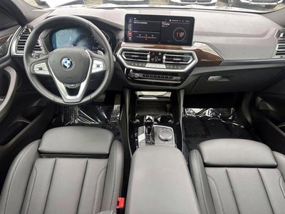 2025 BMW X4 xDrive30i