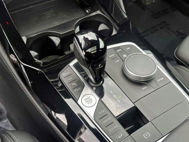 2025 BMW X4 xDrive30i