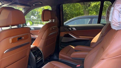 2027 BMW X7 M60i