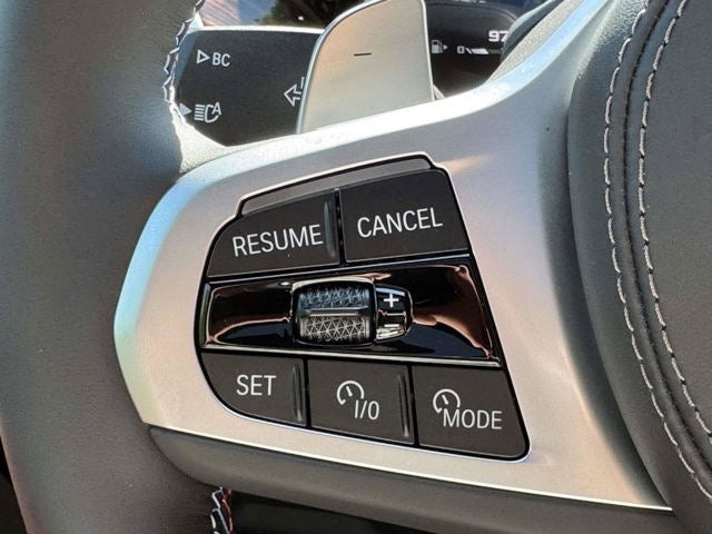 2027 BMW X7 M60i