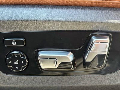 2027 BMW X7 M60i