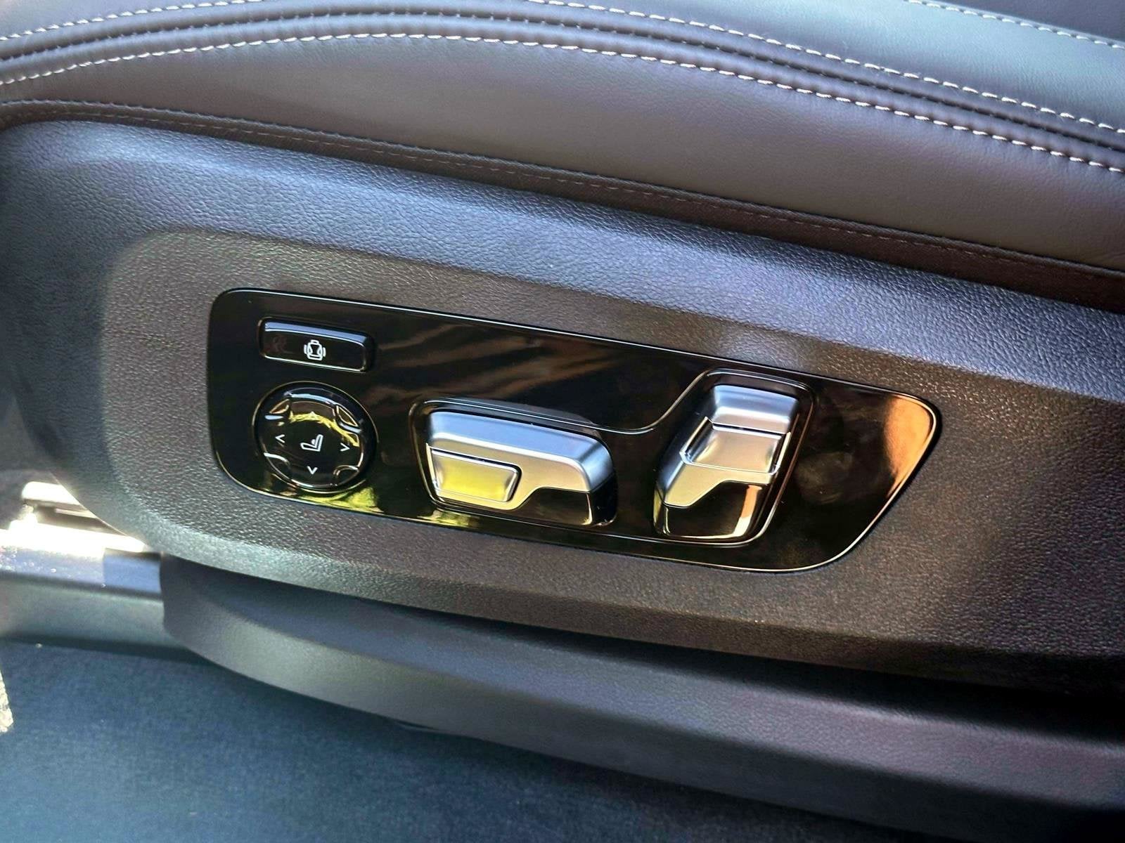 2027 BMW X7 M60i