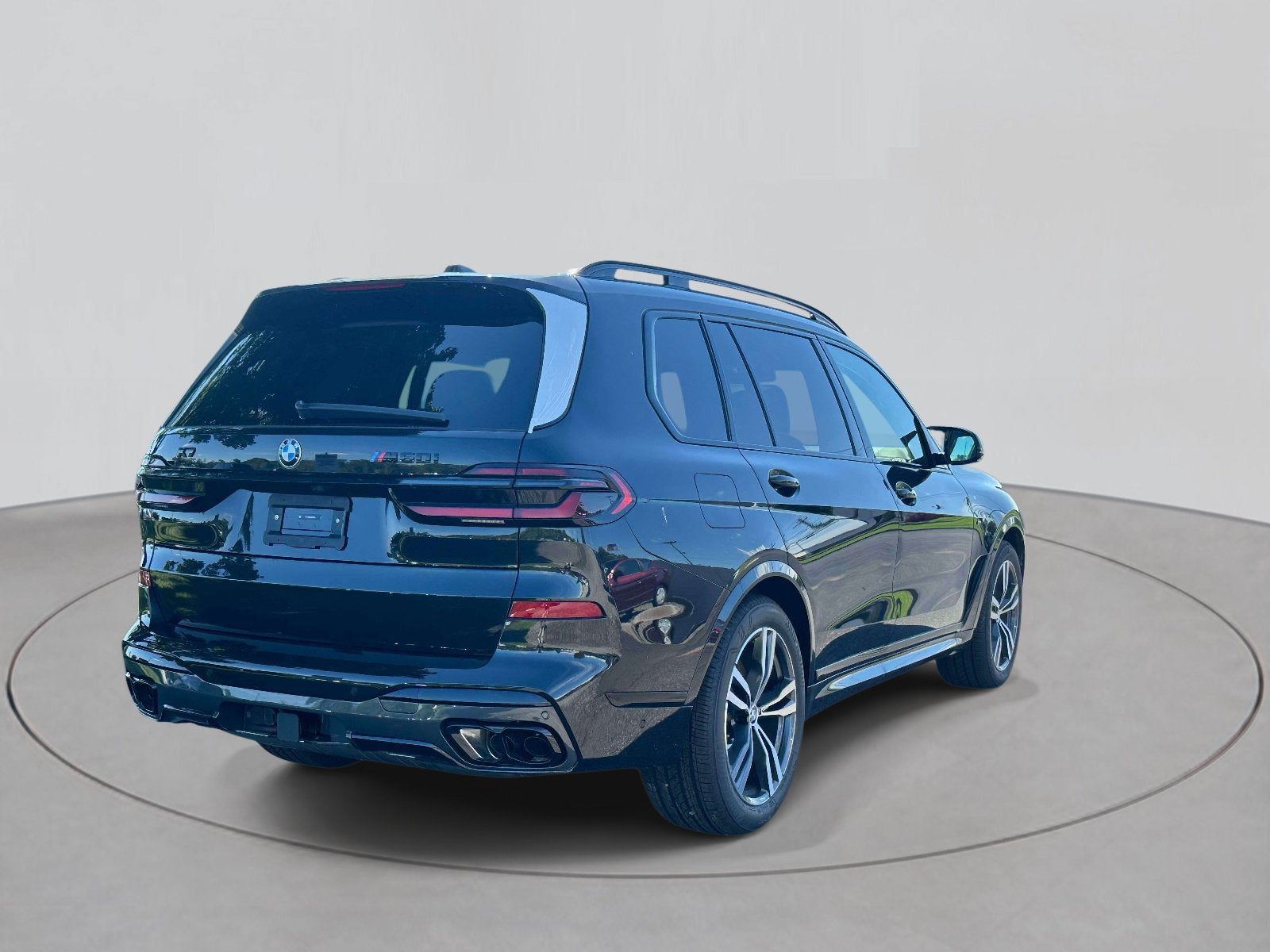 2027 BMW X7 M60i