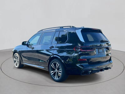2027 BMW X7 M60i
