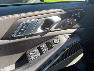 2027 BMW X7 M60i