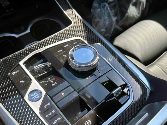 2027 BMW X7 M60i