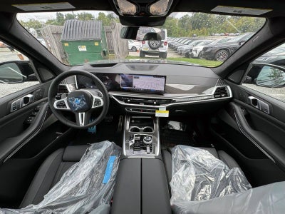 2027 BMW X7 M60i