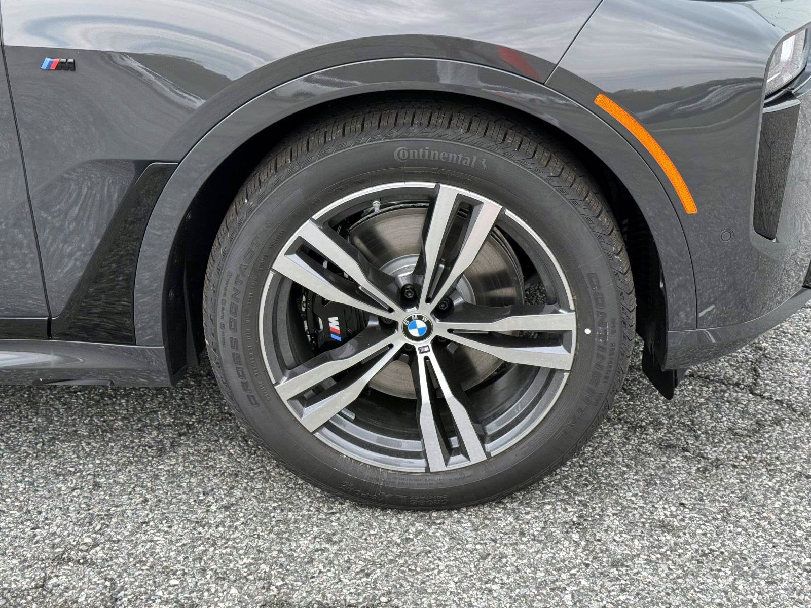 2027 BMW X7 M60i