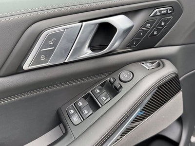 2027 BMW X7 M60i