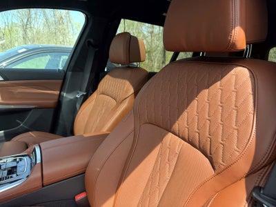 2026 BMW X7 M60i