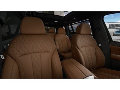 2026 BMW X7 M60i