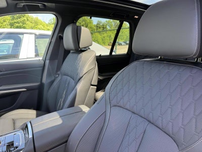 2026 BMW X5 M60i