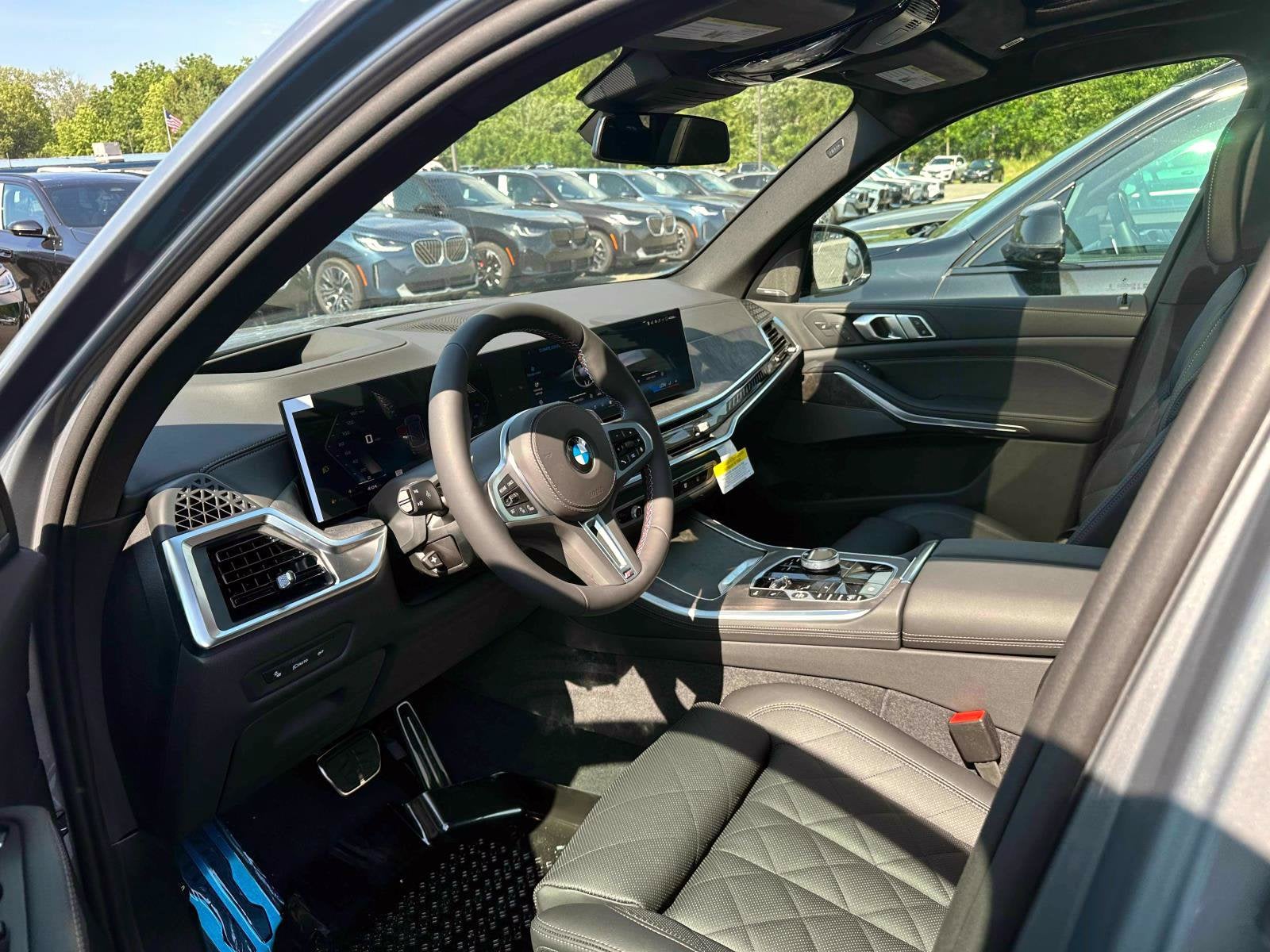 2026 BMW X5 M60i