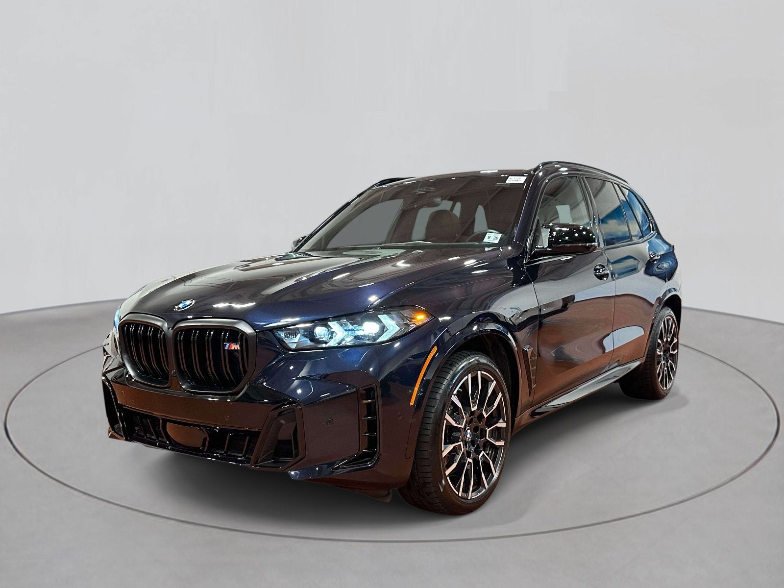 2024 BMW X5 M60i