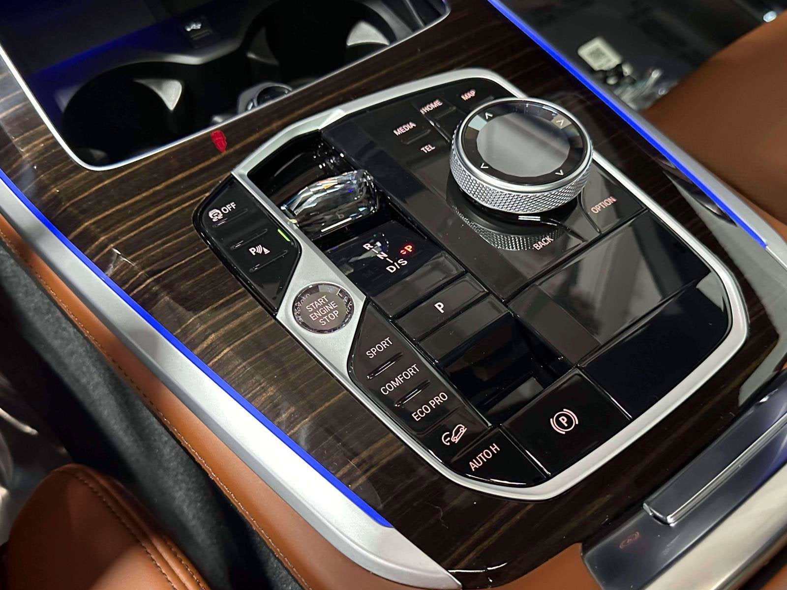 2024 BMW X5 M60i