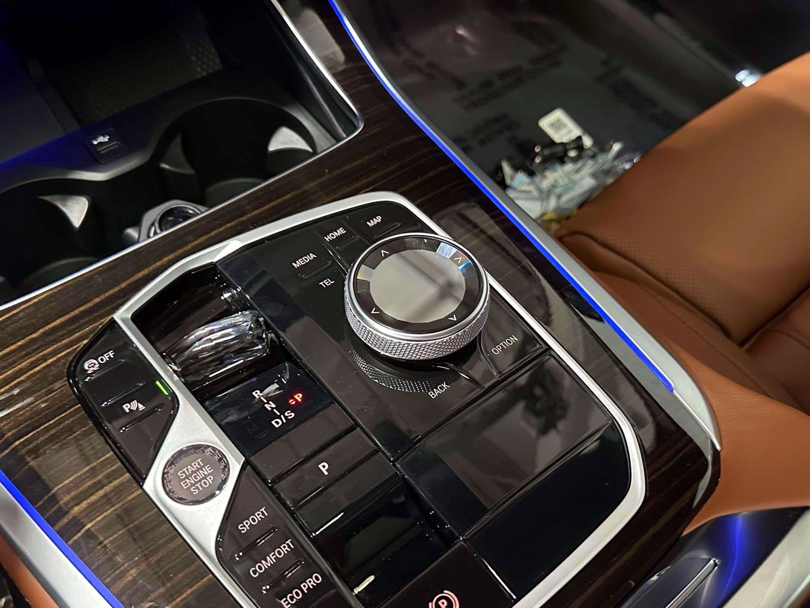 2024 BMW X5 M60i
