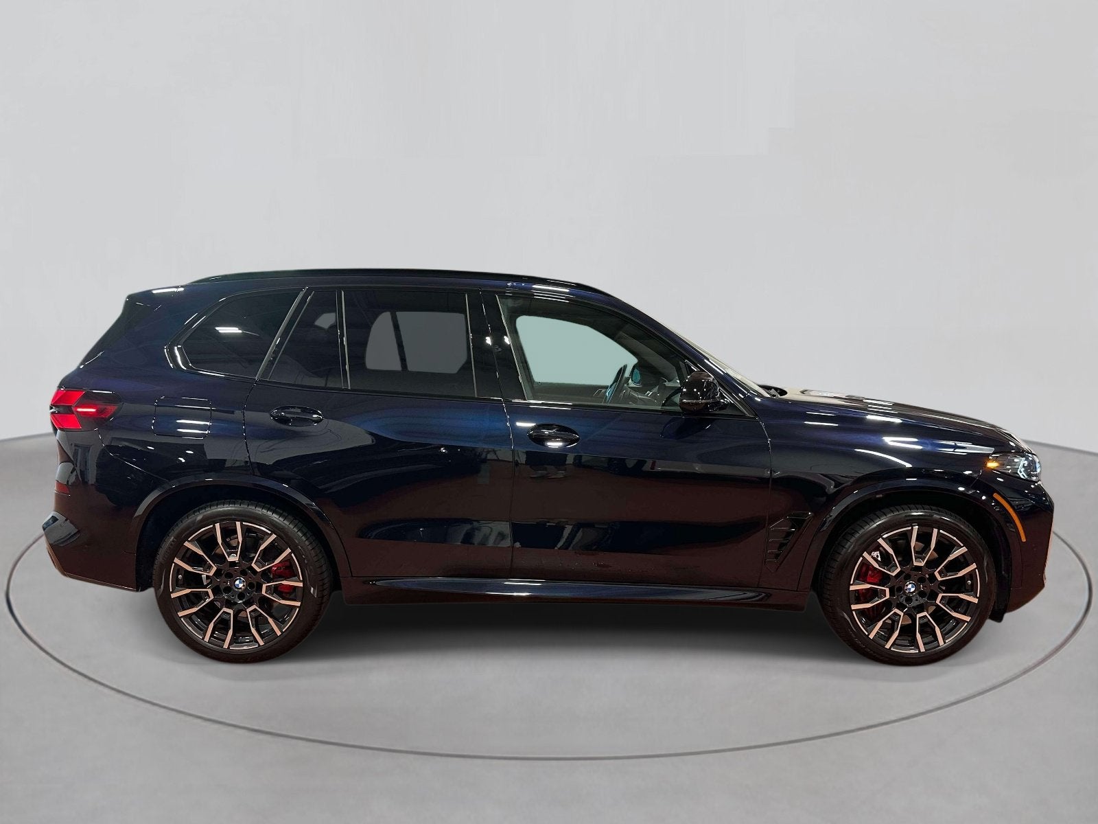 2024 BMW X5 M60i