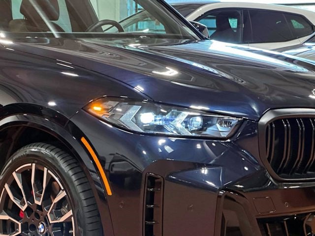 2024 BMW X5 M60i