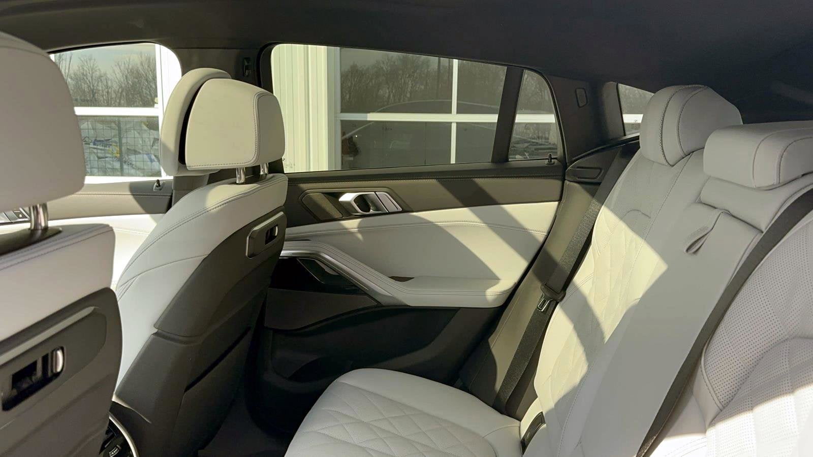 2026 BMW X6 xDrive40i