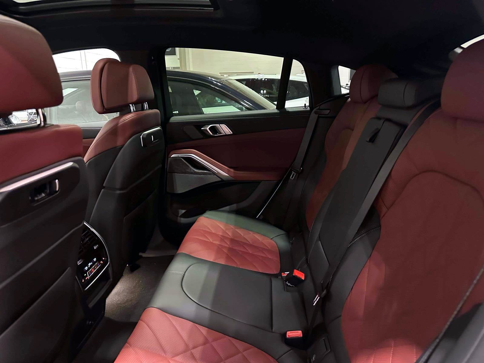 2027 BMW X6 xDrive40i