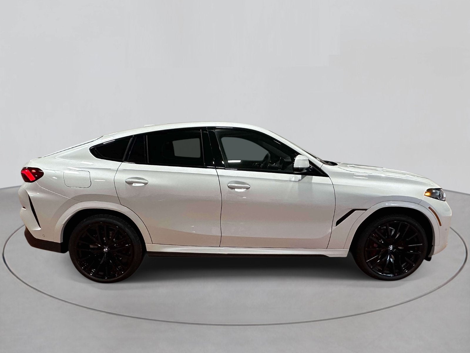 2027 BMW X6 xDrive40i