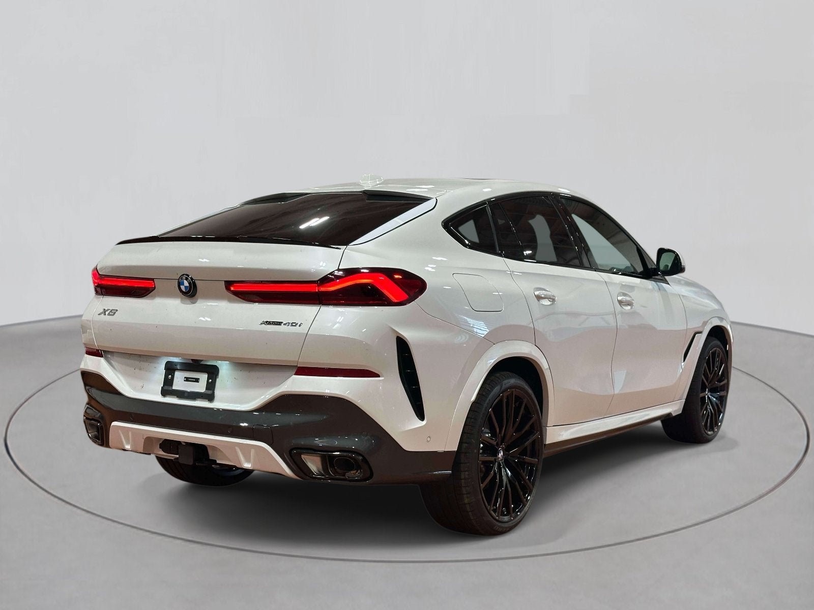 2027 BMW X6 xDrive40i