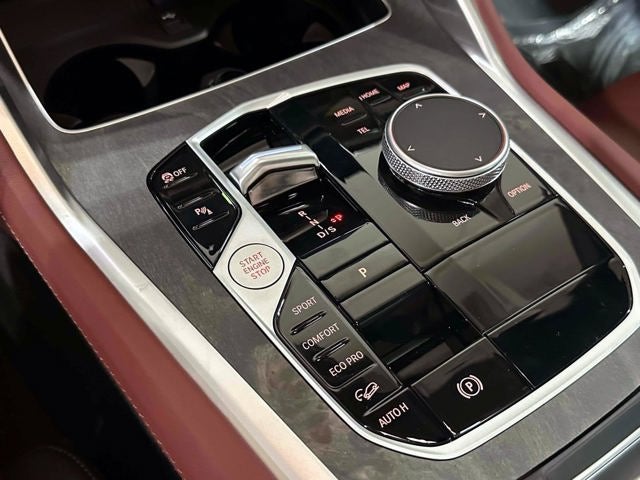 2027 BMW X6 xDrive40i
