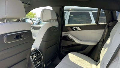 2027 BMW X6 xDrive40i