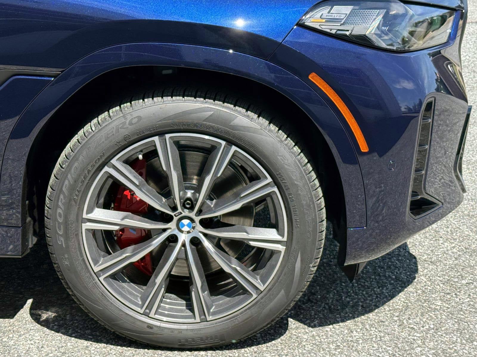 2027 BMW X6 xDrive40i