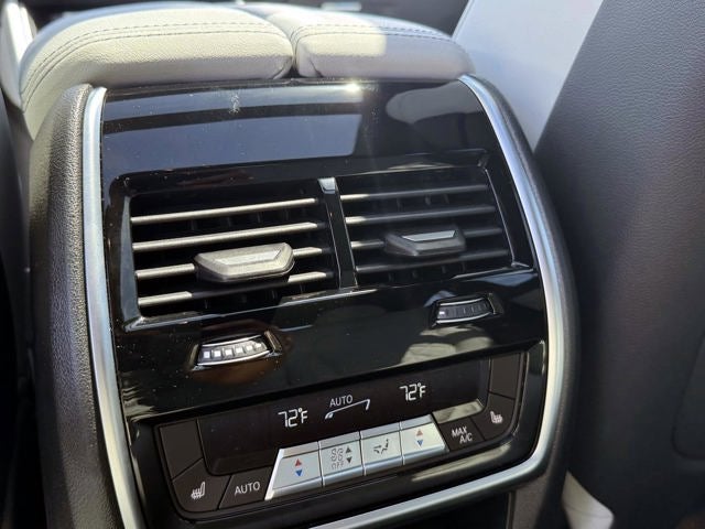 2027 BMW X6 xDrive40i