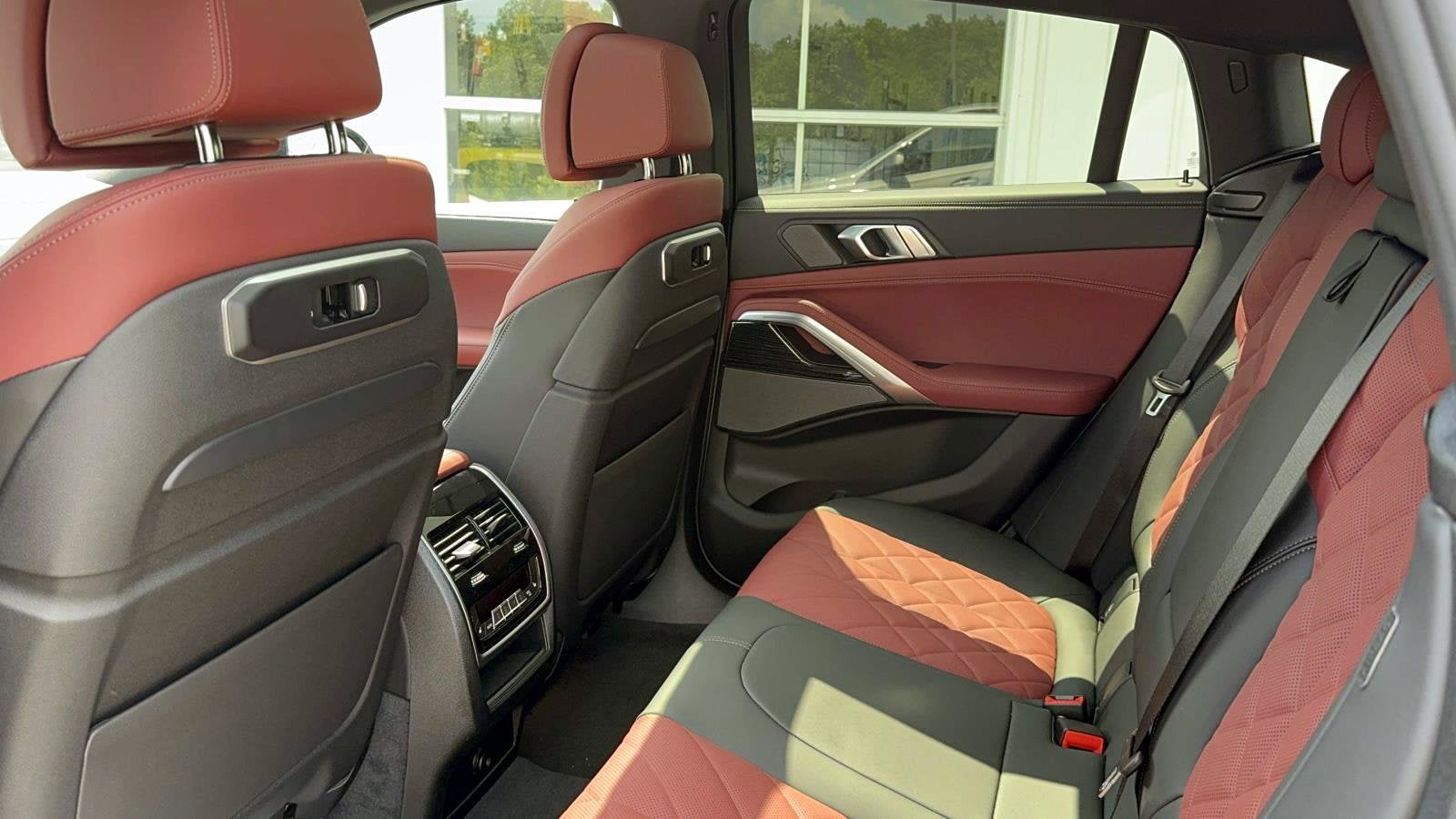 2027 BMW X6 xDrive40i