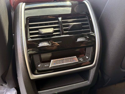 2027 BMW X6 xDrive40i