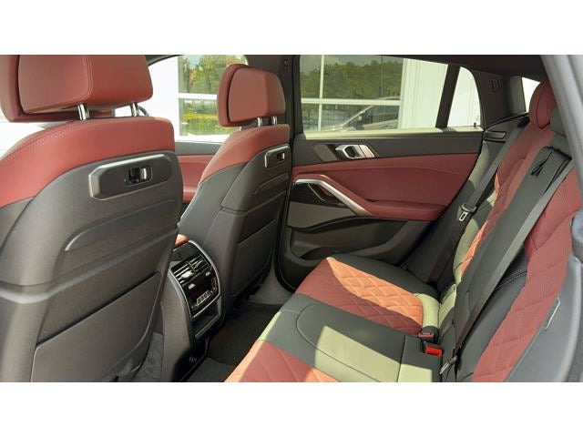 2027 BMW X6 xDrive40i