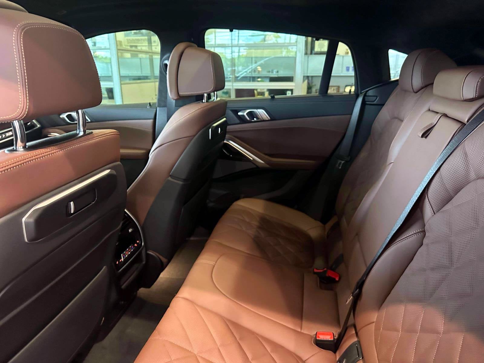 2026 BMW X6 xDrive40i