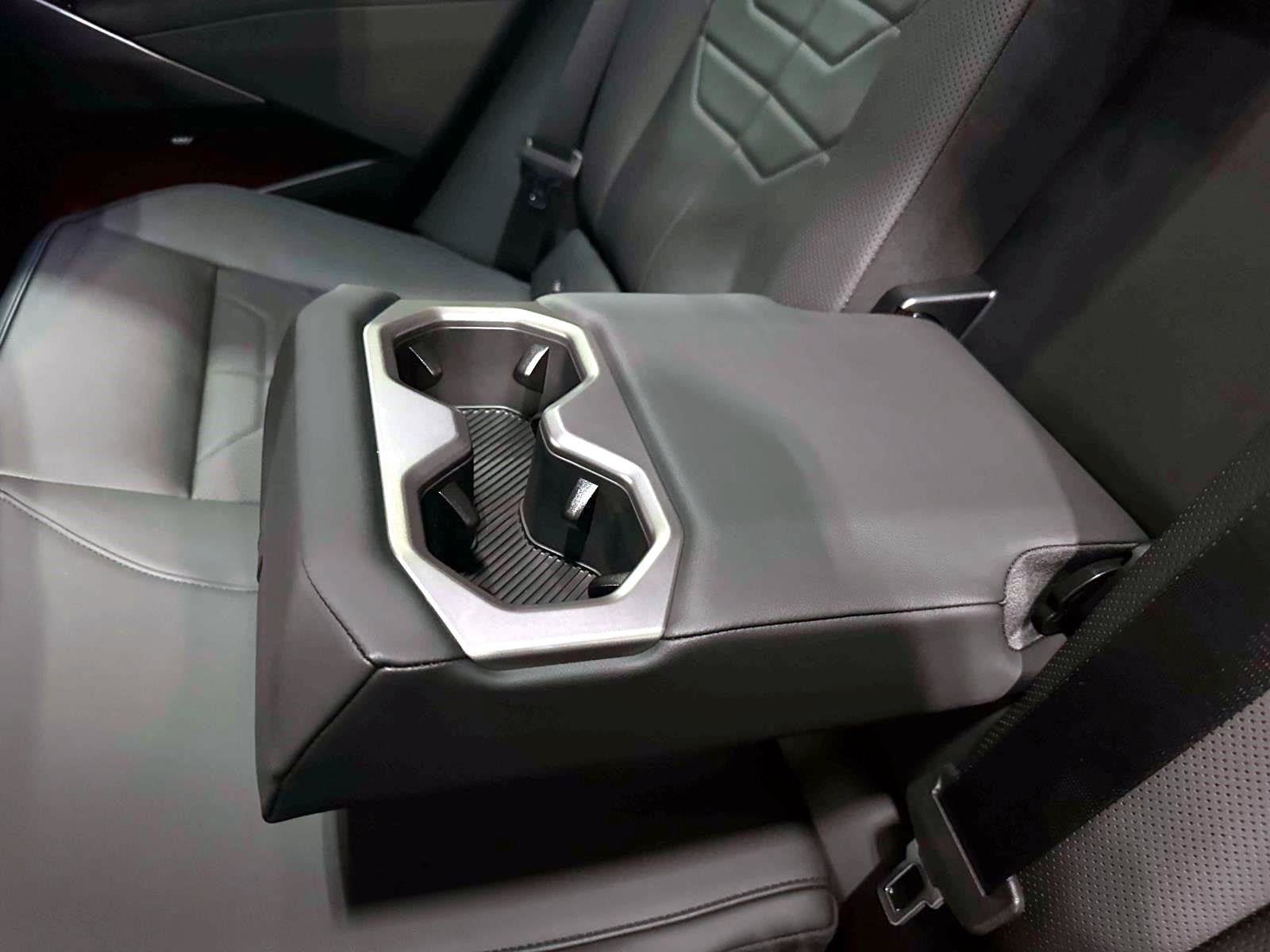 2027 BMW X5 40 xDrive