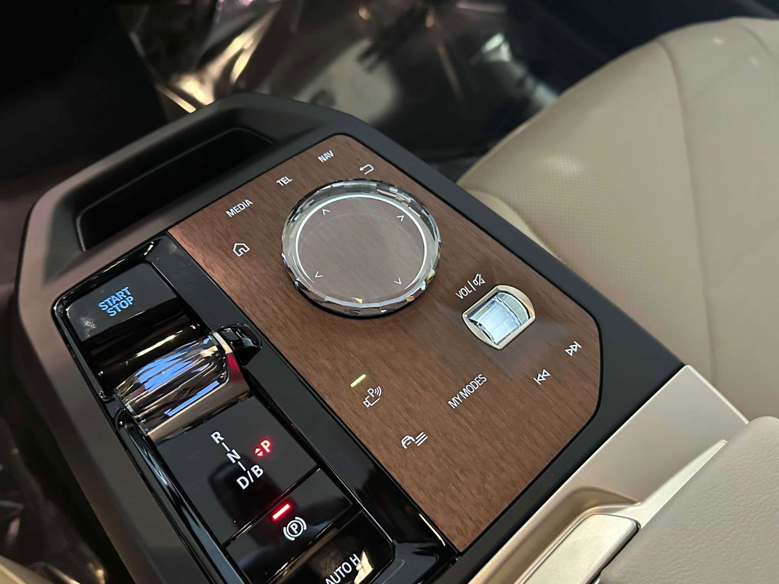 2026 BMW iX xDrive45