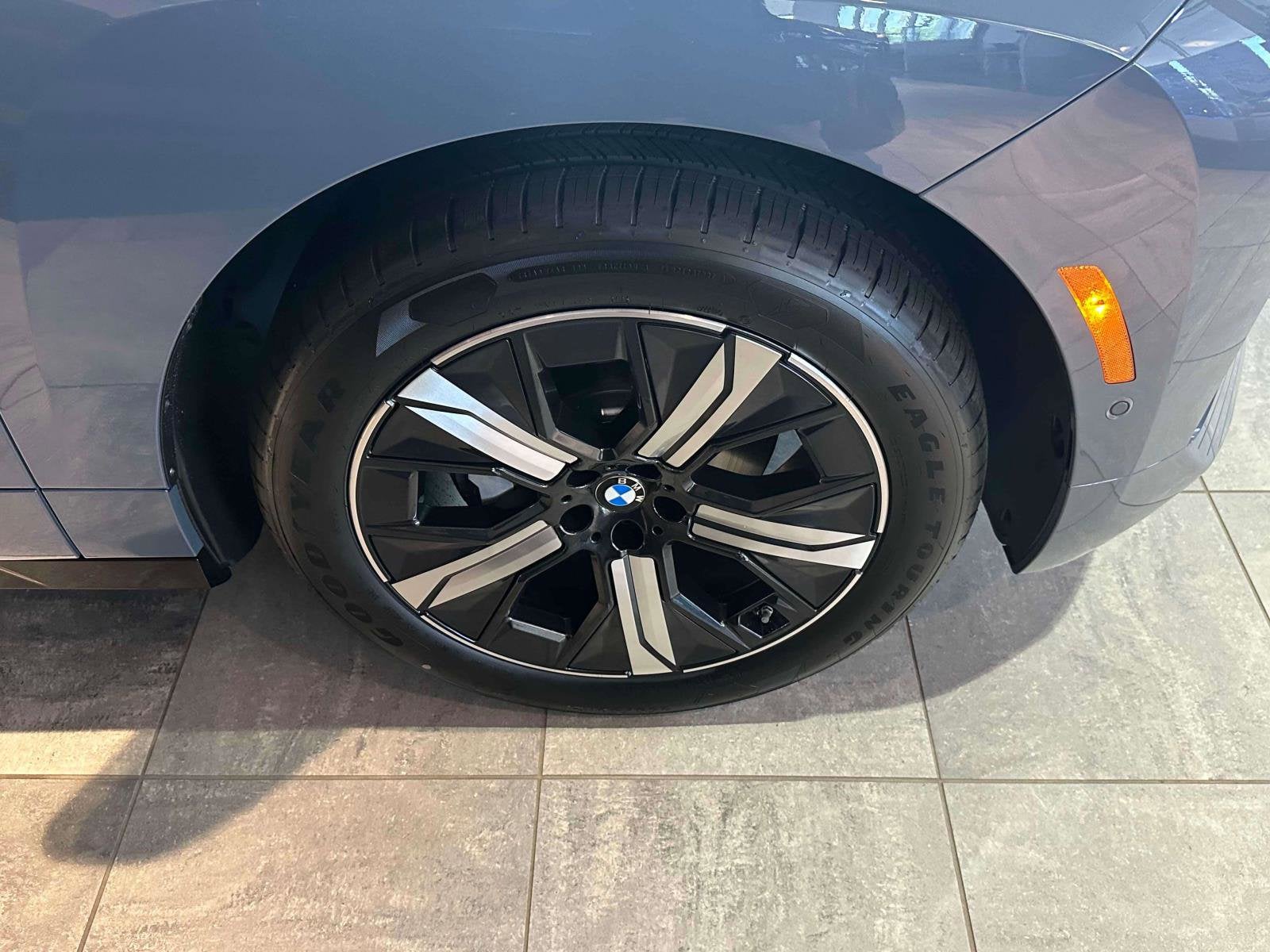 2026 BMW iX xDrive45