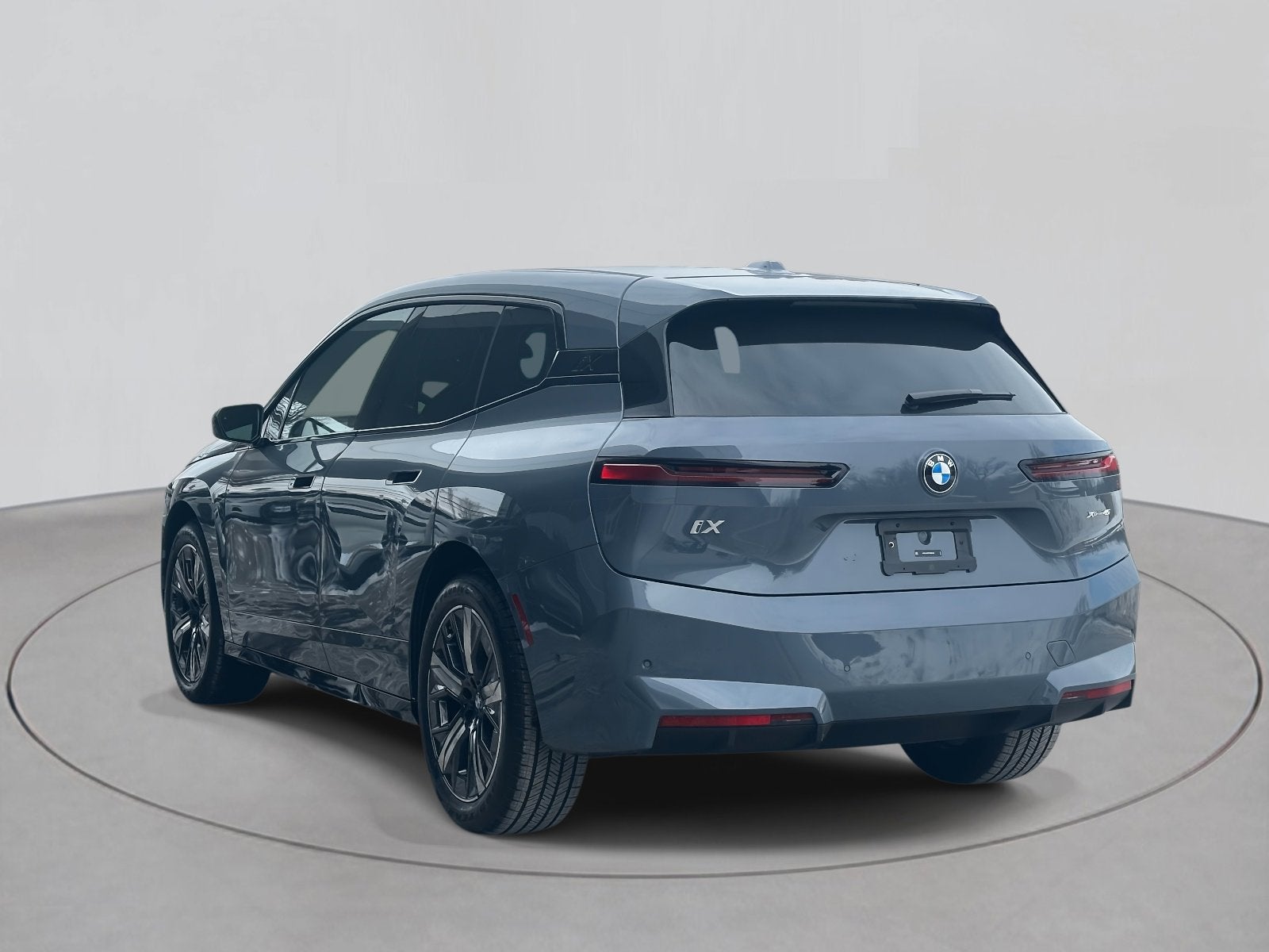 2026 BMW iX xDrive45