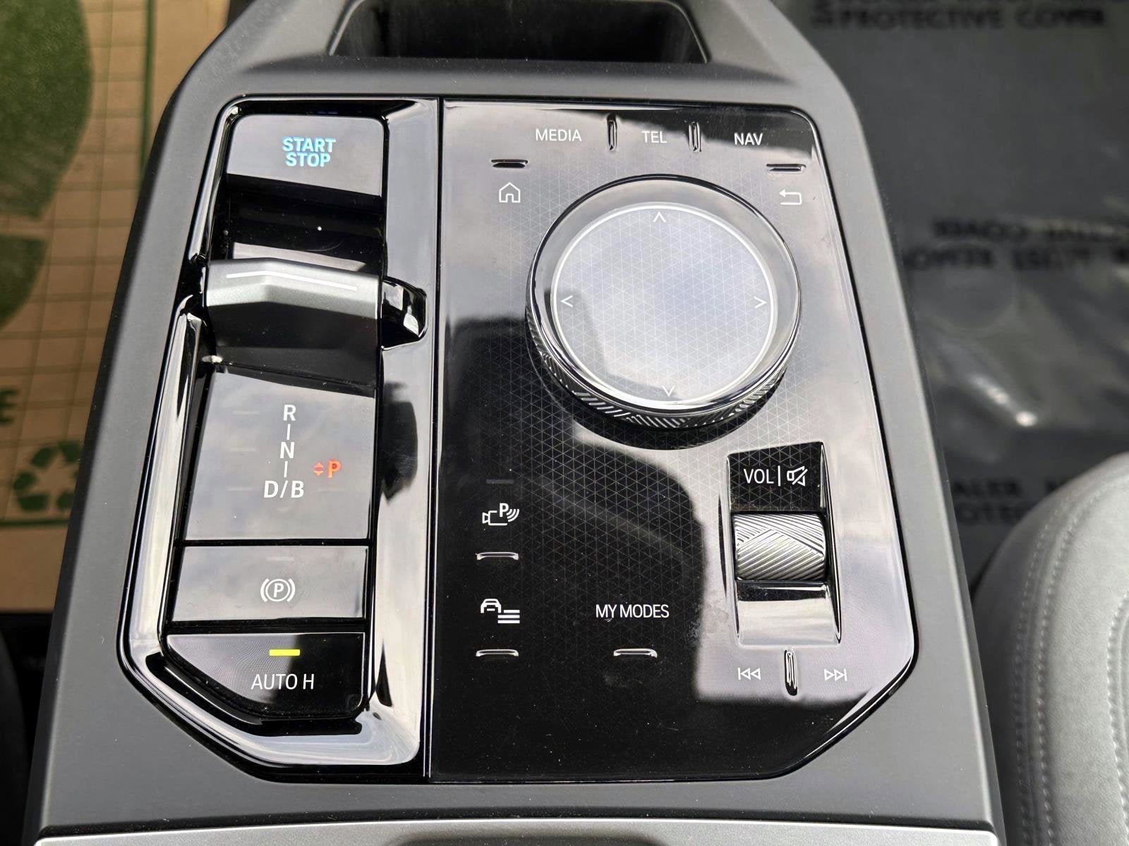 2026 BMW iX xDrive45