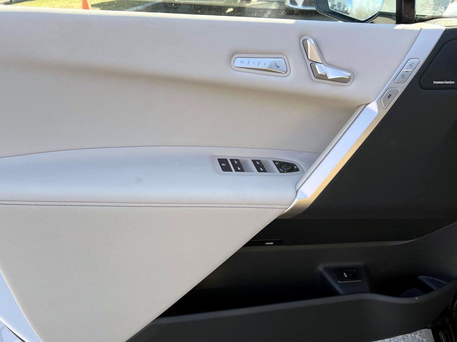 2026 BMW iX xDrive45