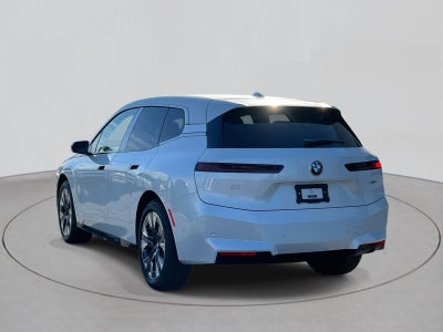 2026 BMW iX xDrive45