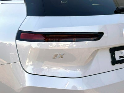 2026 BMW iX xDrive45