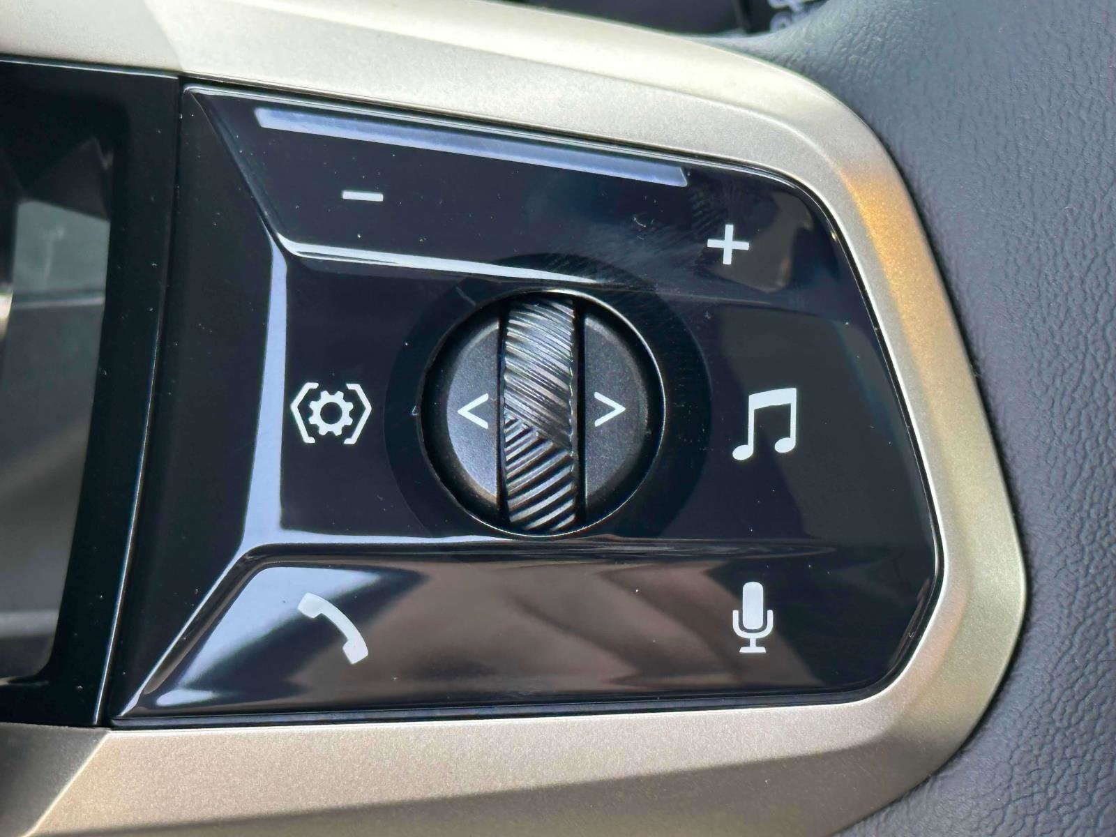 2026 BMW iX xDrive60