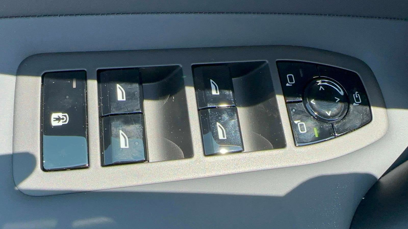 2026 BMW iX xDrive60